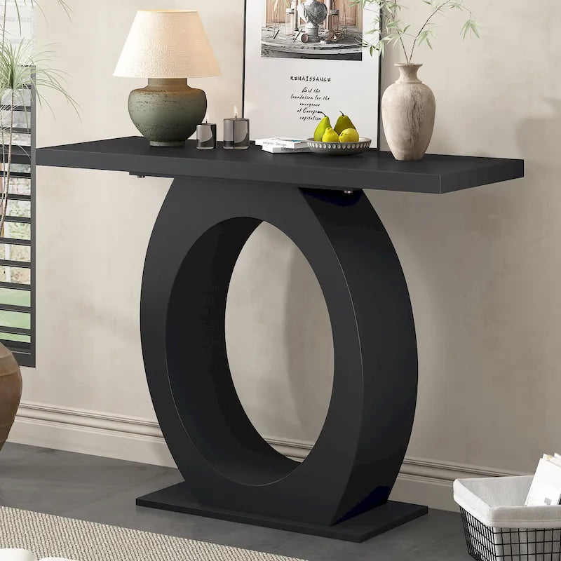 Une table d'entrée exquise et moderne, conçue pour des intérieurs élégants.