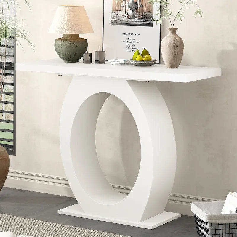 Une table d'entrée exquise et moderne, conçue pour des intérieurs élégants.