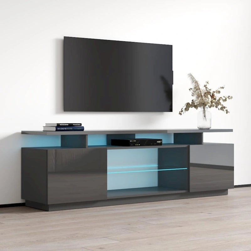 Ce meuble TV de 180 cm de style moderne