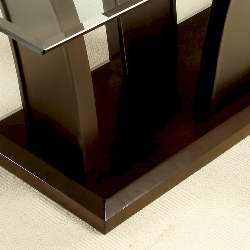Cette table de salle à manger moderne en merisier de 72 pouces avec plateau en verre